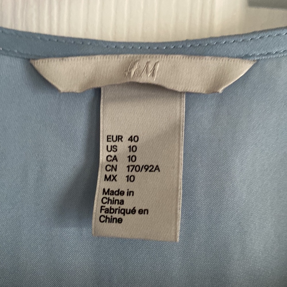 Blouse - Picture 2 of 5